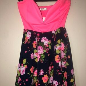 Agaci Floral Dress